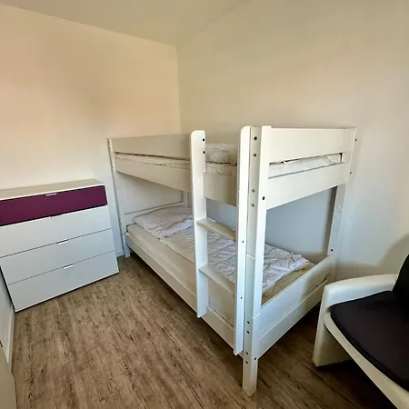 Albatros 19 Strandnah In Döse